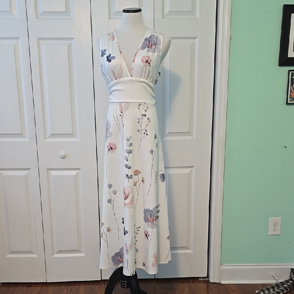 Floral White Maxi Dress
